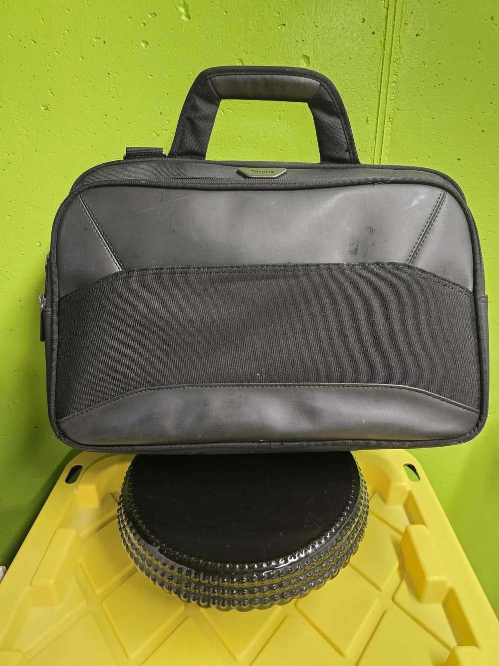 Black Targus Laptop Briefcase - Professional Business Bag